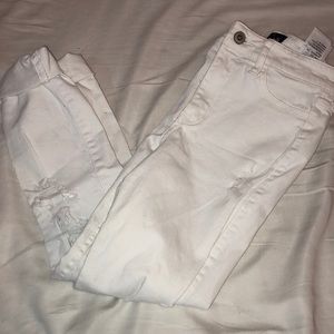 Hollister High Rise Crop White Jeans
